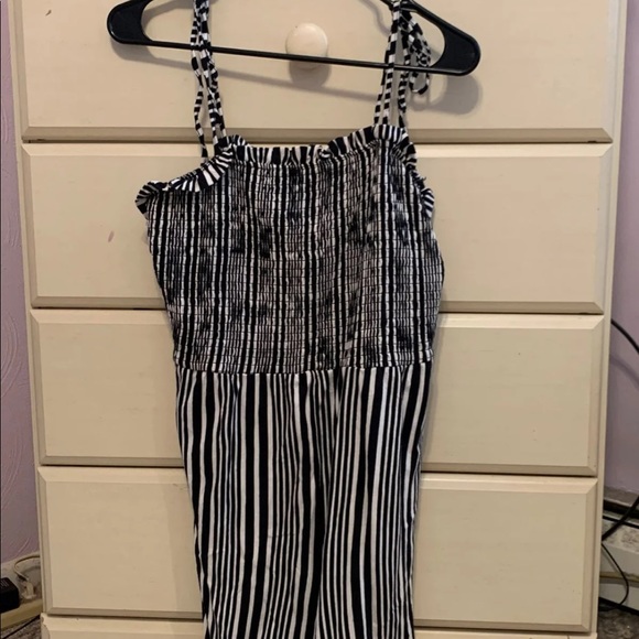 Black and white romper - Picture 2 of 3